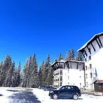 Karlin Apartment *